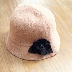 August Wool Bucket Floral Hat